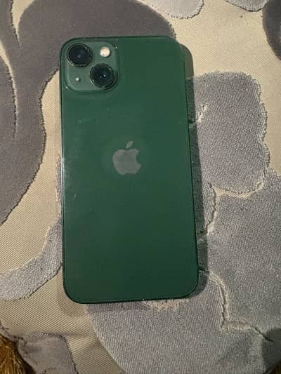 Apple iPhone 13