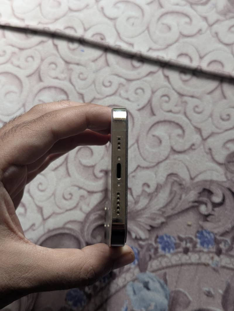 iPhone 12 Pro 6