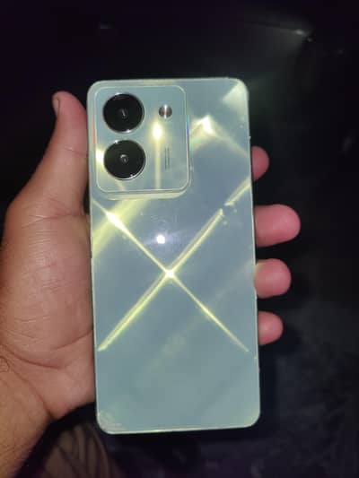 Vivo Y27s 8/128 with box