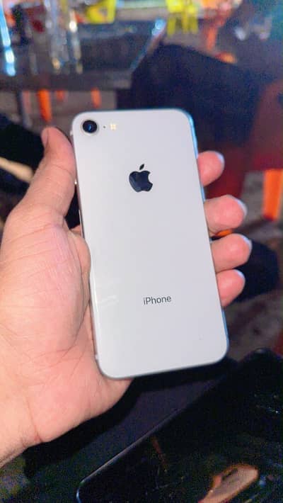 Apple iPhone 8 