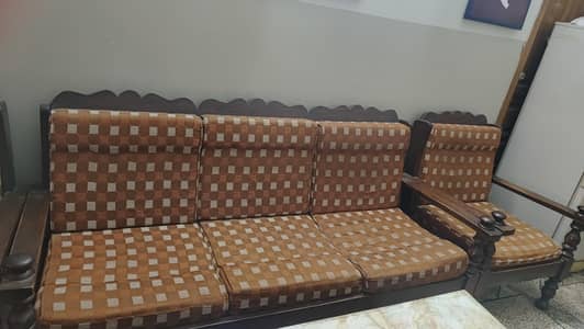 5 seater sofa For sale