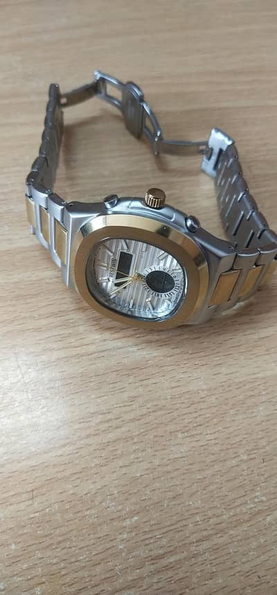 branded busines clas stylish bestwin118 dual time aluminum metal ghari