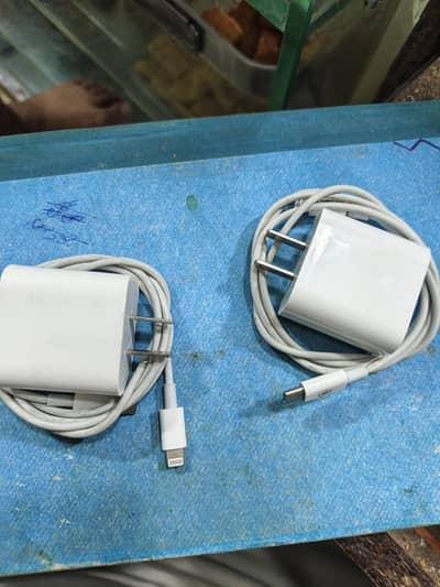 iPhone 14pro max chargers