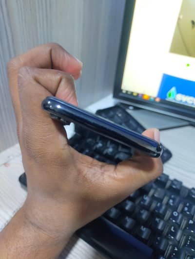 Apple iPhone X PTA
