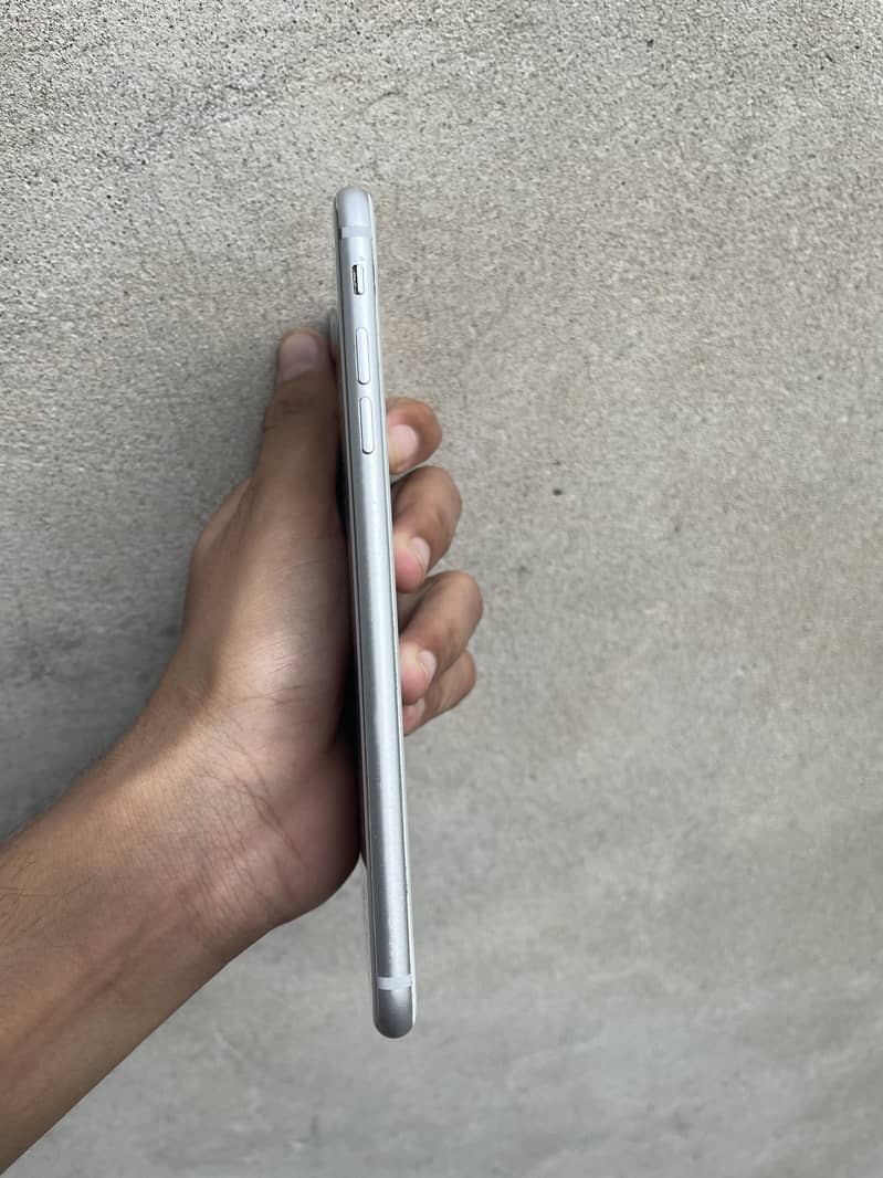 iPhone 8 Plus 3