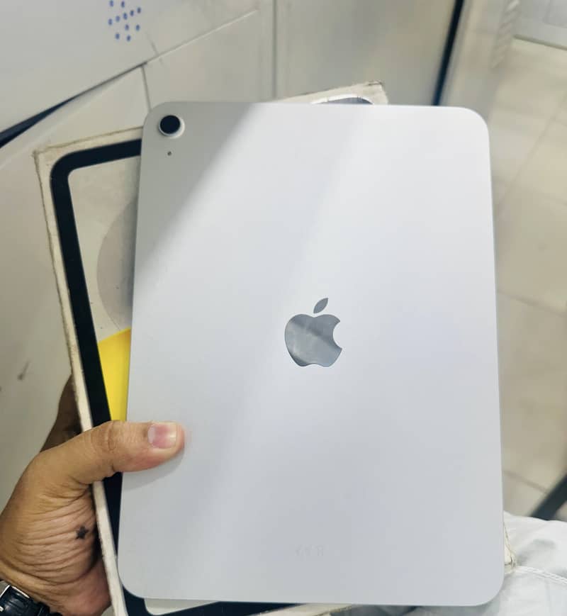 Ipad 11th generation 7