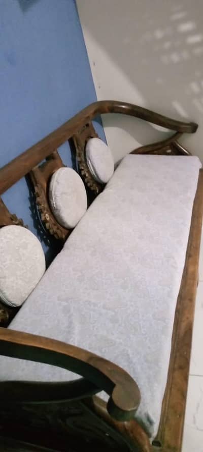 Solid Wood 5-Seater Sofa Set (3-Seater + Two Single)  Good condition