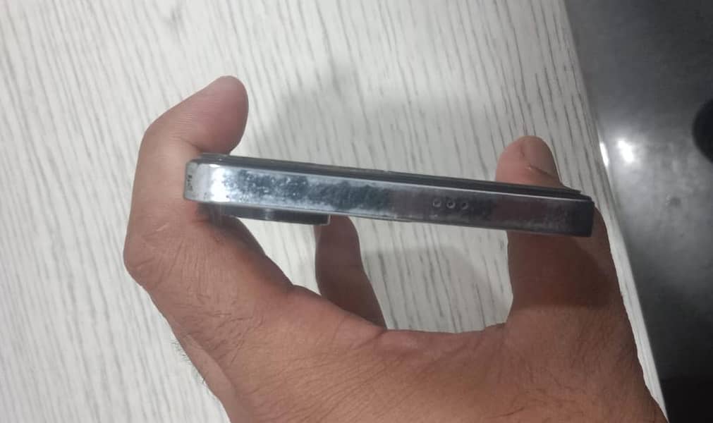 Tecno CAMON 20 2
