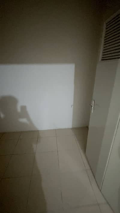 7 Marla 2nd Floor For Rent With 2 Bedrooms and Parking Near Expo Emporium