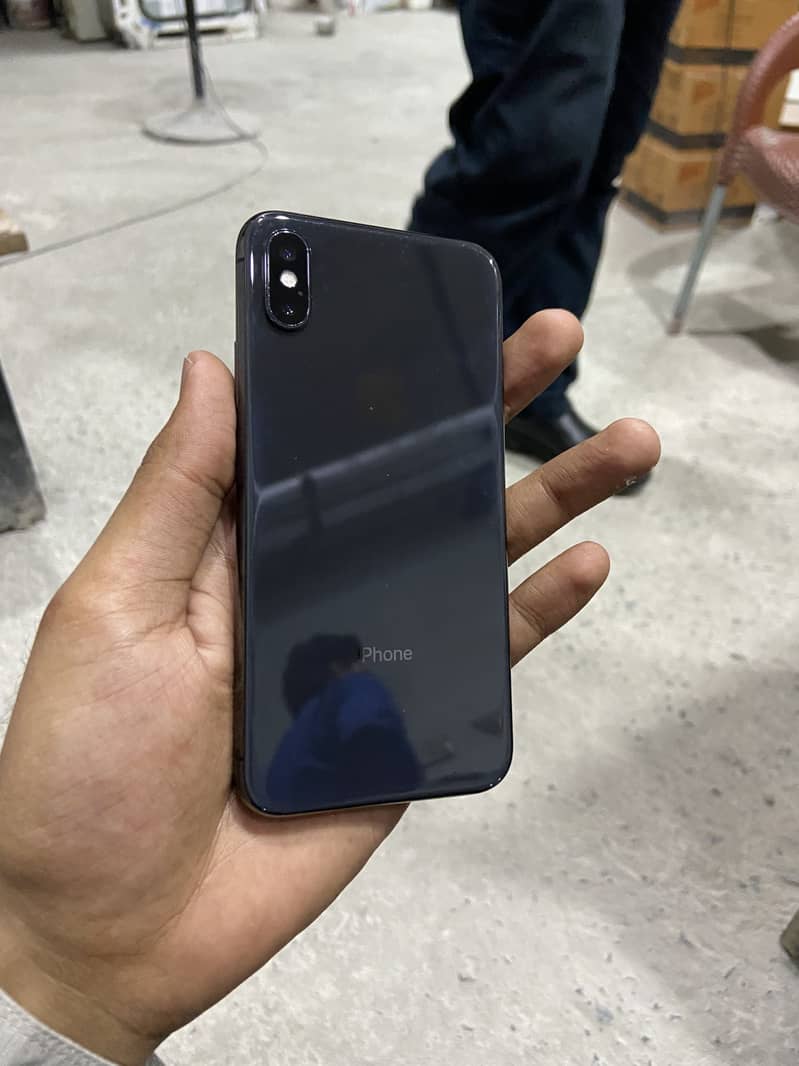 Apple iPhone X 0
