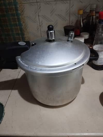 Pressure Cooker for Sale