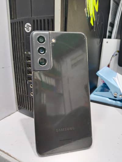 Samsung Mobile S21 FE