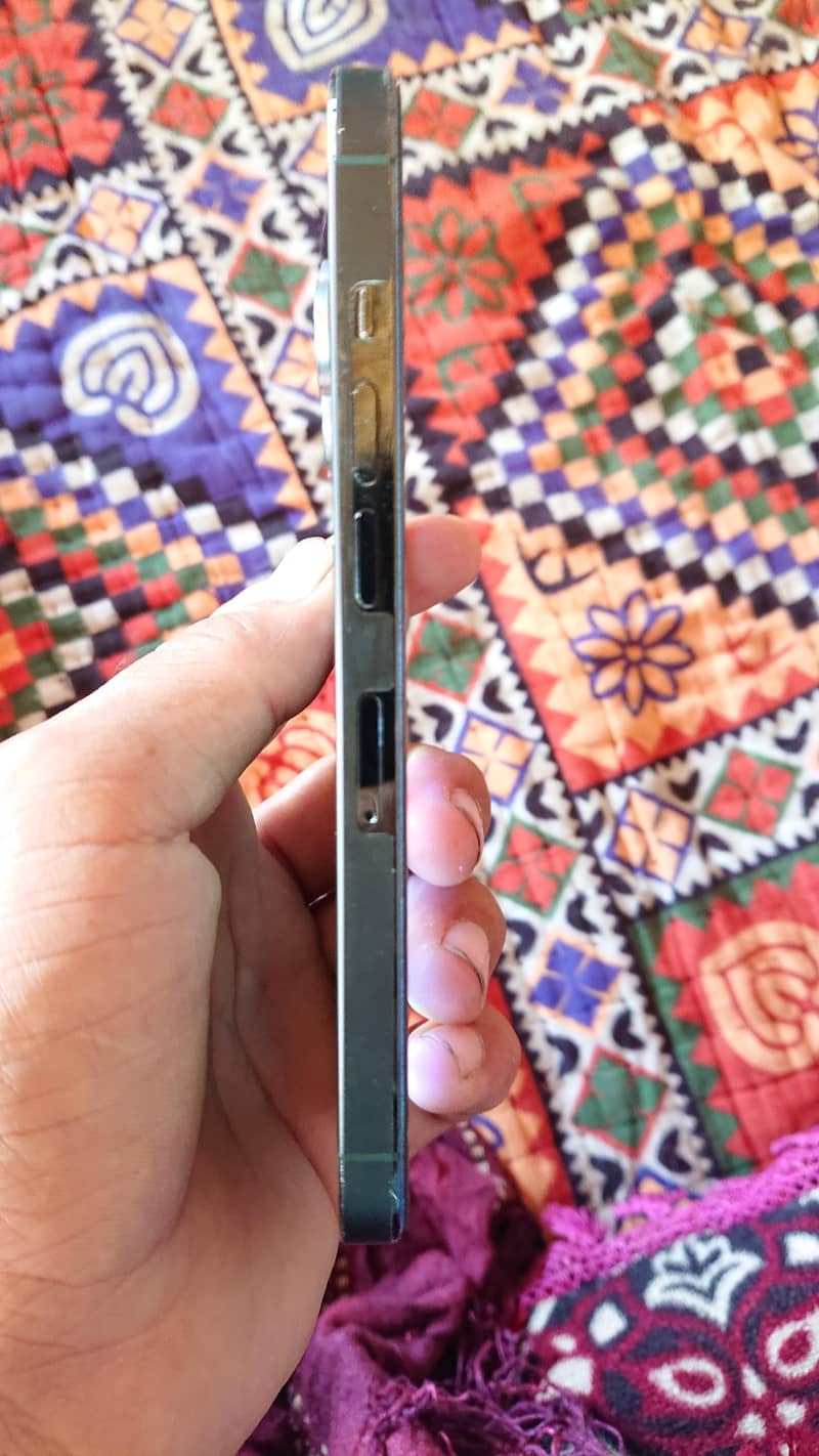 Apple iPhone 13 Pro 5
