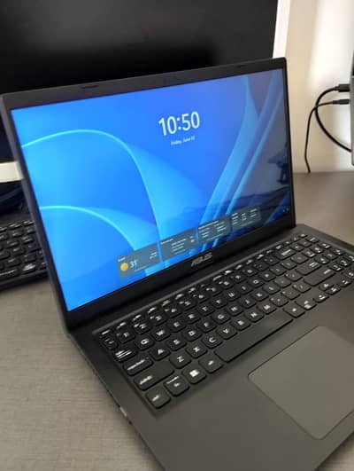 ASUS VIVOBOOK 15 | i5-11th Gen | 12GB RAM | 256GB SSD | 15.6" | Win 11