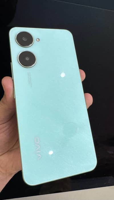 Vivo Y03t 4/128GB Original Box | Like New Condition | Never Repaired