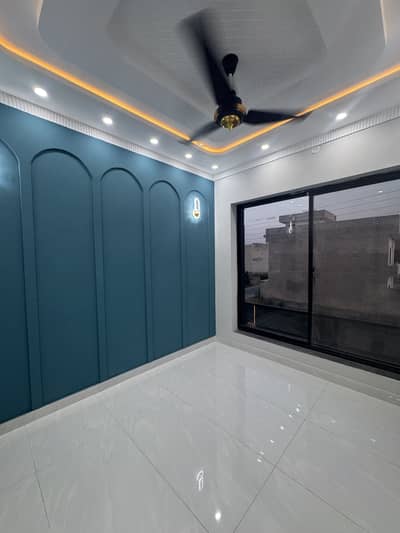 Ultra Modern Beautiful House For Sale In Al Haram Garden