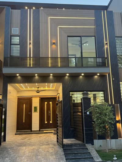Beautiful House For Sale In Central Park Housing Society Lahore