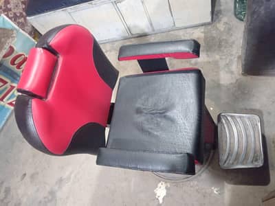 Barber and salon chair for sale in good price.