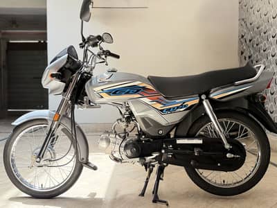 CD Dream 70cc 2026