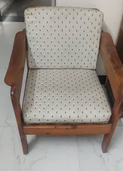 Wooden 3-1 Sofa set and Wooden Centre Table in good condition.
