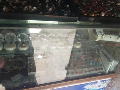 counter for jewelry and boys jewelry saman rings chain bracelet etc