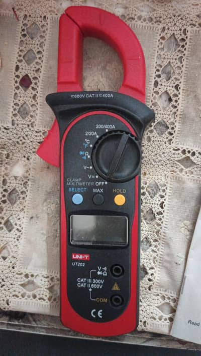Digital Clamp Meter UNI T UT202