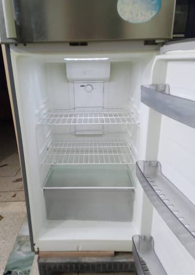 Kenwood fridge