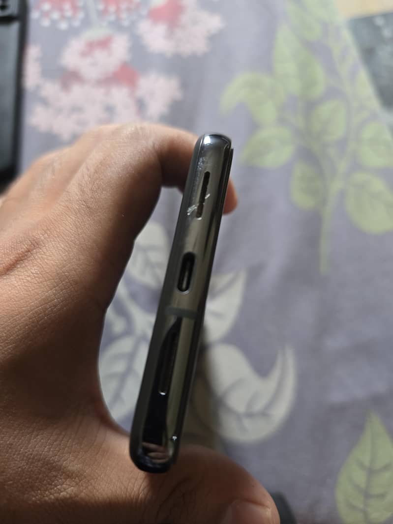 Google Pixel 8 Pro 2
