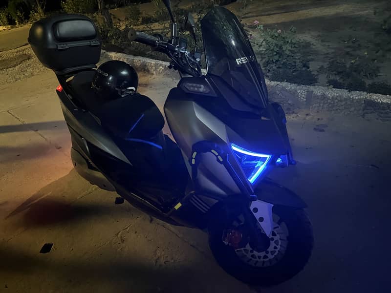 Revoo E52 5
