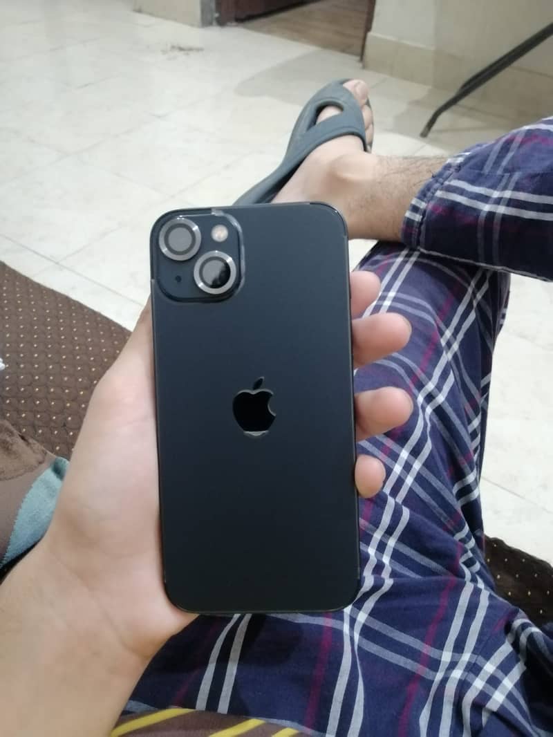 Apple iPhone 13 1