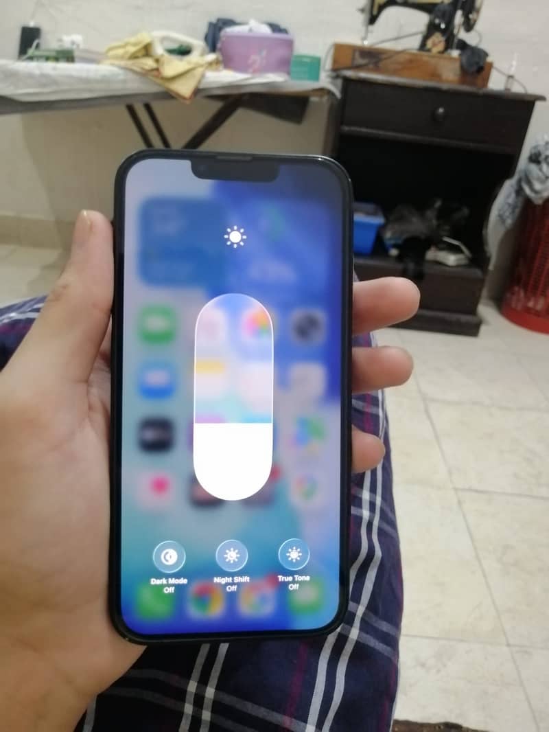Apple iPhone 13 3