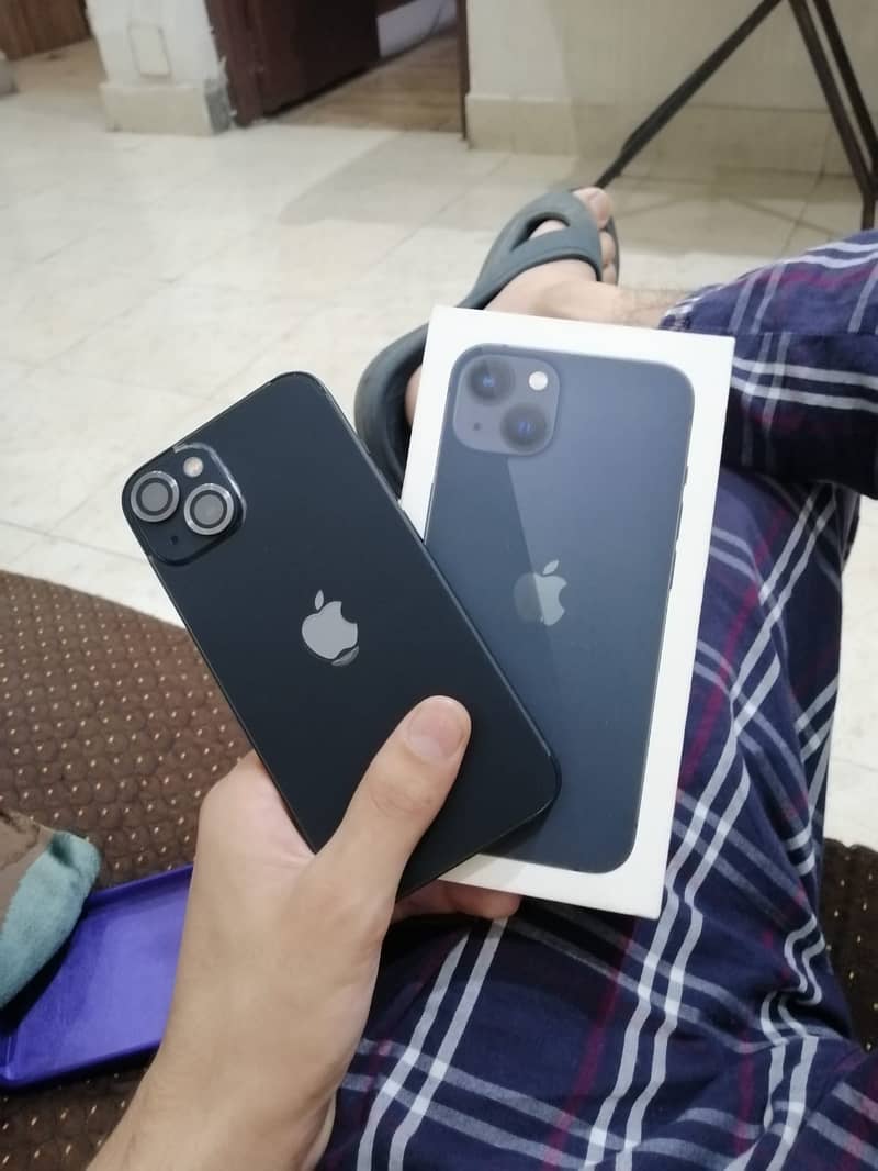Apple iPhone 13 6