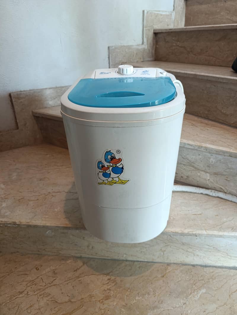 Mini Washing Machine 0