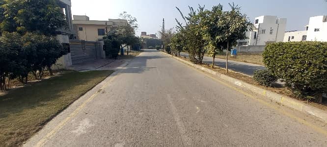 2Knaal Prime Residential Plot available for Sale in dha Phase 1 [163 -L -Ph1]