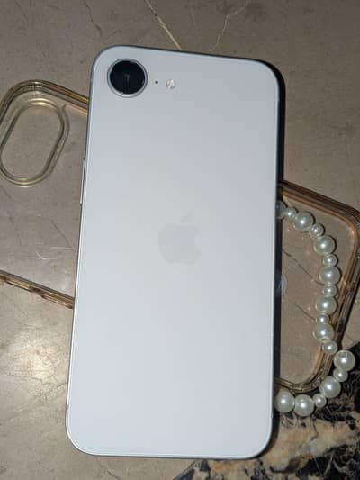 Apple iPhone 16e