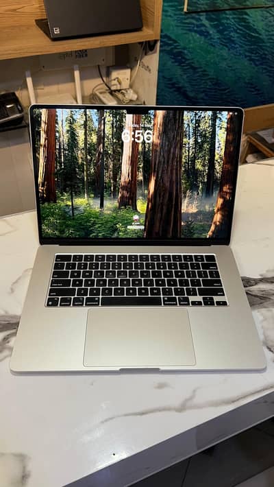 MacBook Air M2 15 inch Starlight