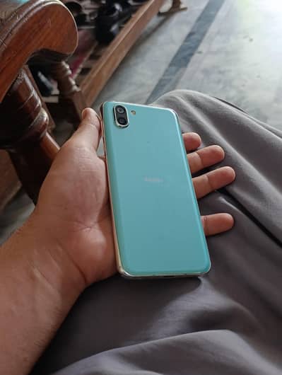Sharp Aquos R2