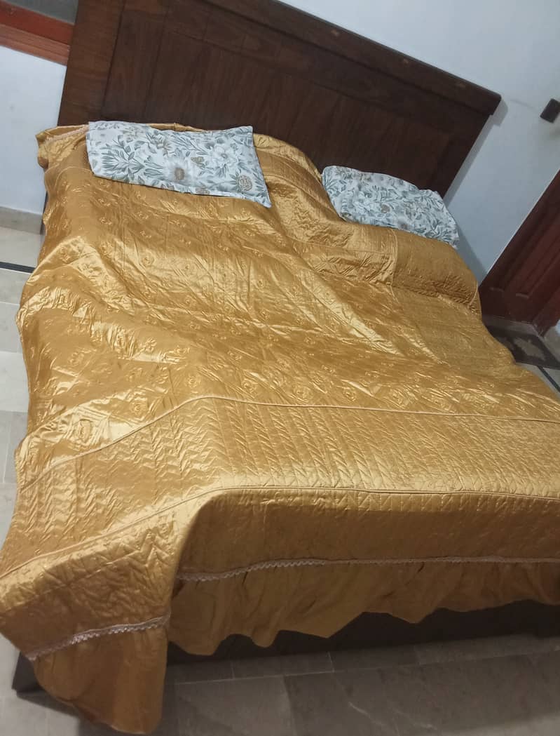 double beth bedsheet 0