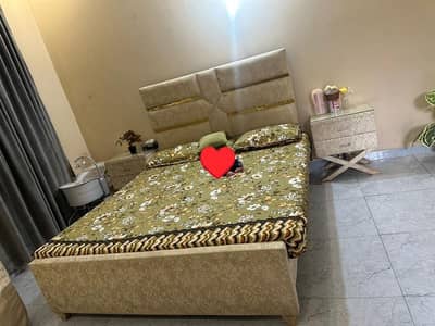 posish bed set with side tables or dressing