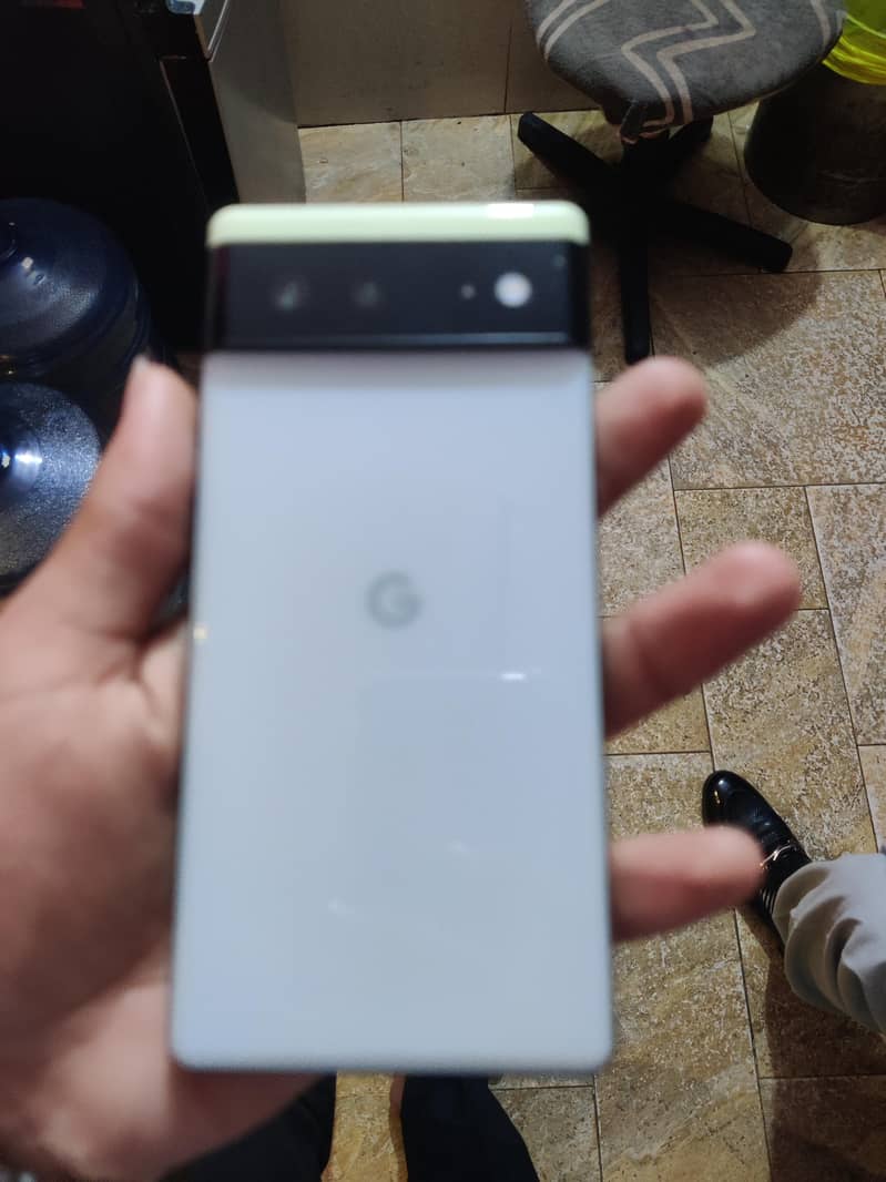 Google Pixel 6a 4