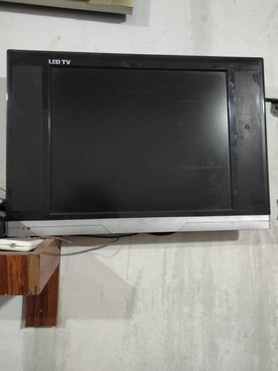 Led and Receiver with Dish