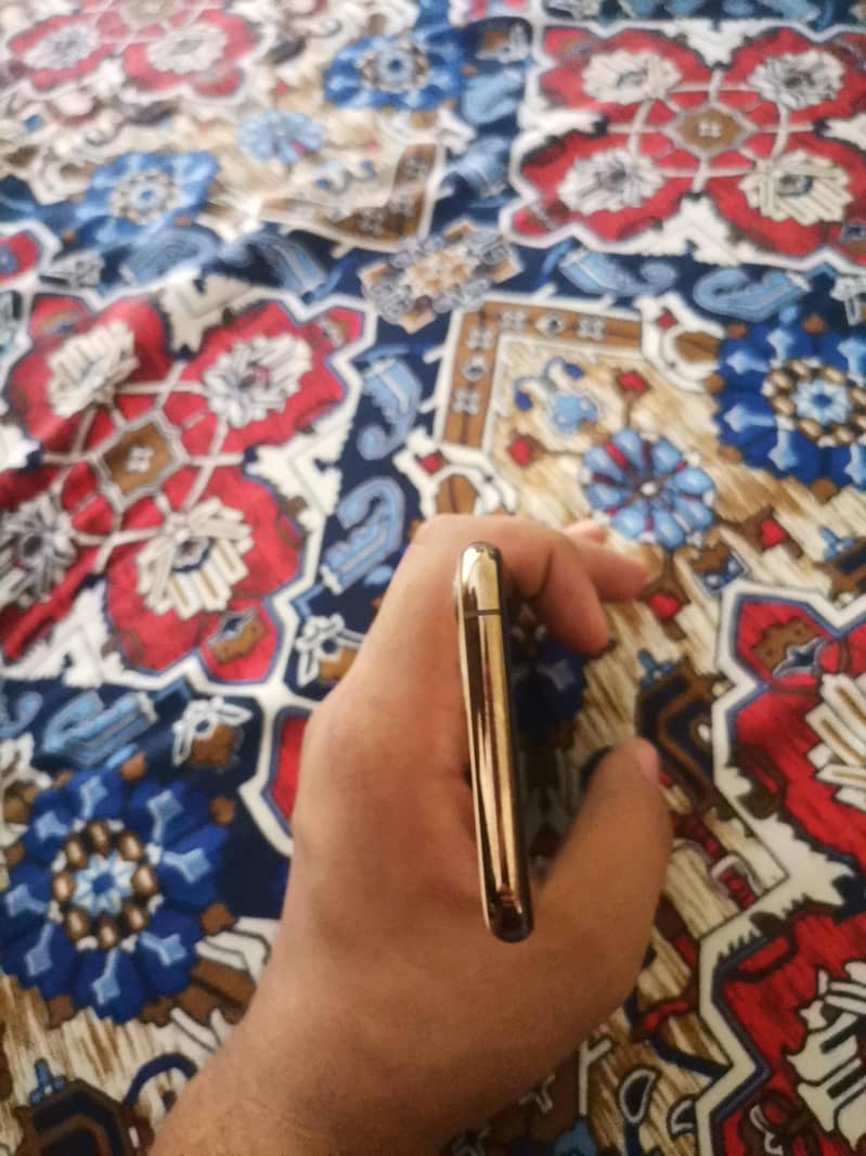iphone 11 pro 3