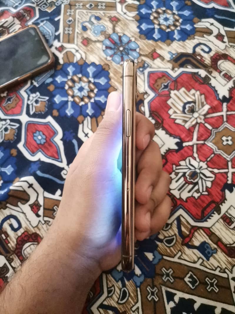 iphone 11 pro 5