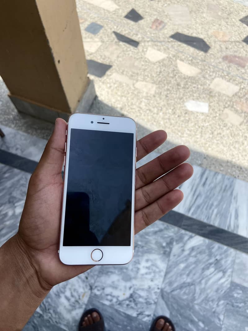 Apple iPhone 7 5