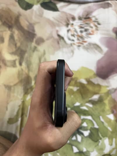 Apple iPhone 15