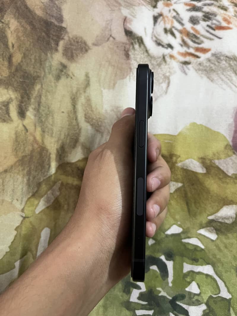 Apple iPhone 15 1