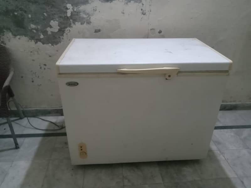 waves deep freezer 5