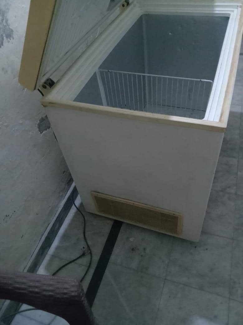 waves deep freezer 7
