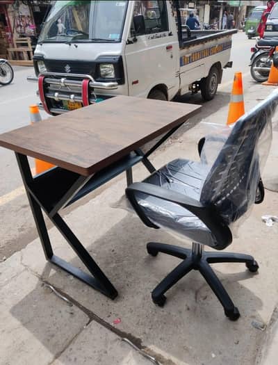 office table with revolving chair