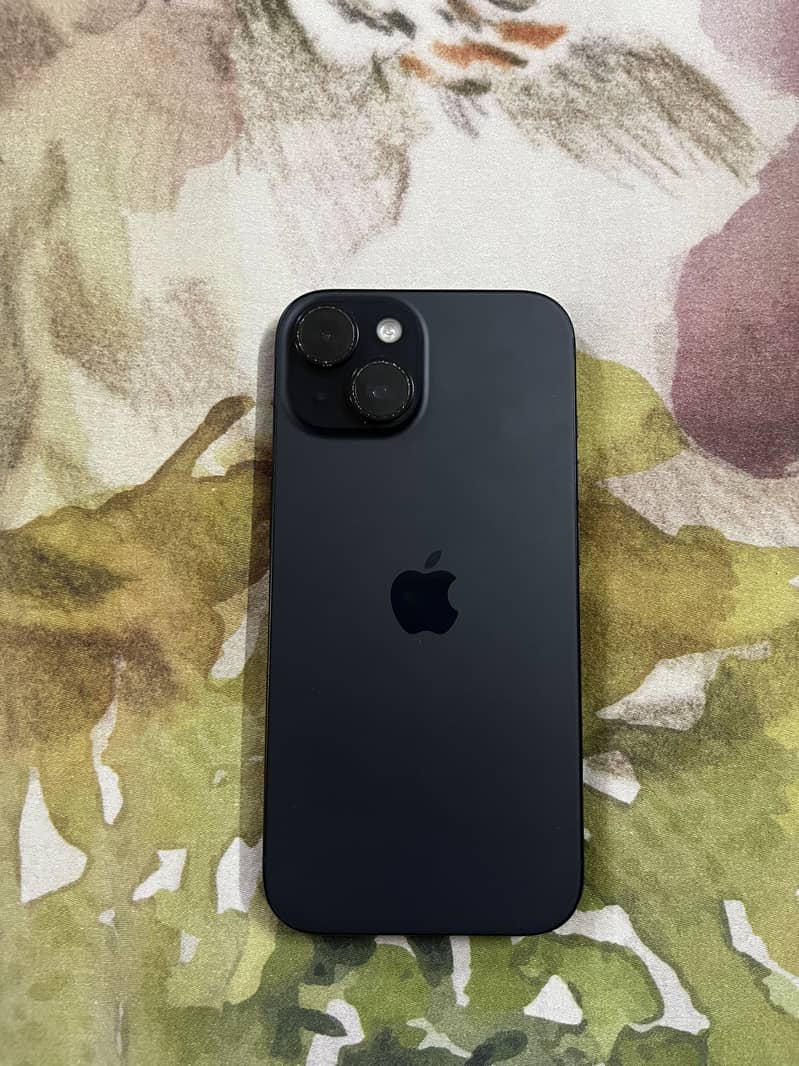 Apple iPhone 15 4